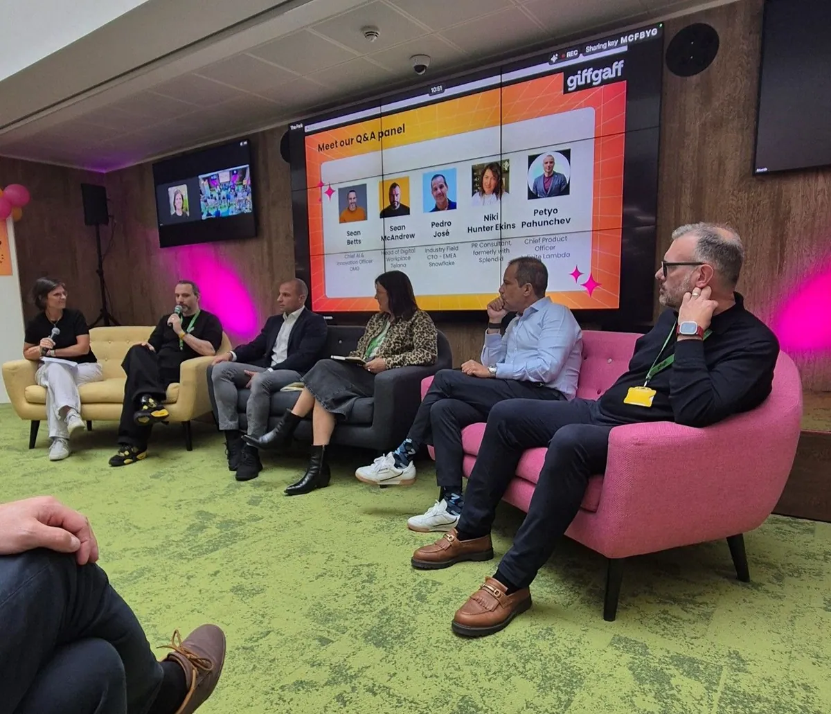 Sean Betts speaking at giffgaff AI Day